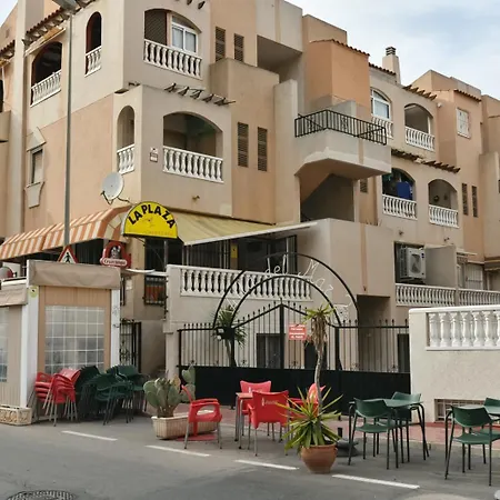 Seascape-tranquil 3 Bedroom Town House Holiday home *