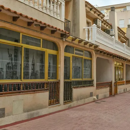 Seascape-tranquil 3 Bedroom Town House * Torrevieja
