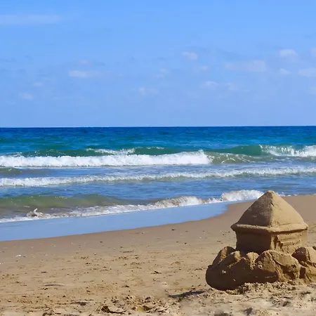 Seascape-tranquil 3 Bedroom Town House Holiday home *
